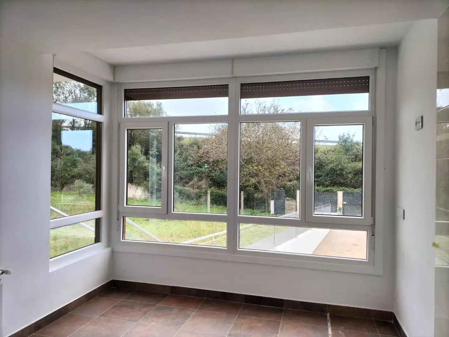 Casa con jardín en venta en Noalla, imagen 2