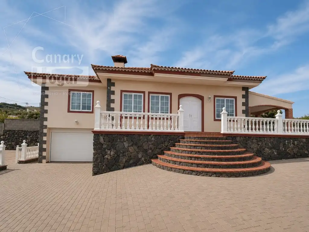 Exterior view of Country homes for sale in Adeje  with Air Conditioner, Terrace and Swimming Pool