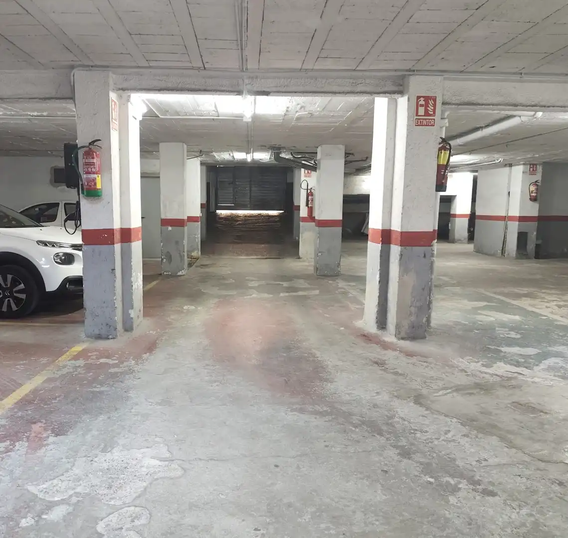 Garatge de lloguer a Camí Vell de Canovelles, 1, Congost