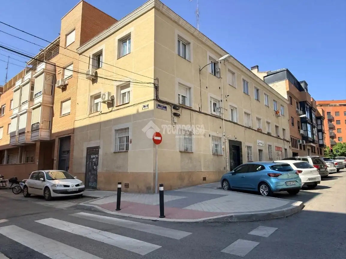 Vista exterior de Piso en venta en Madrid