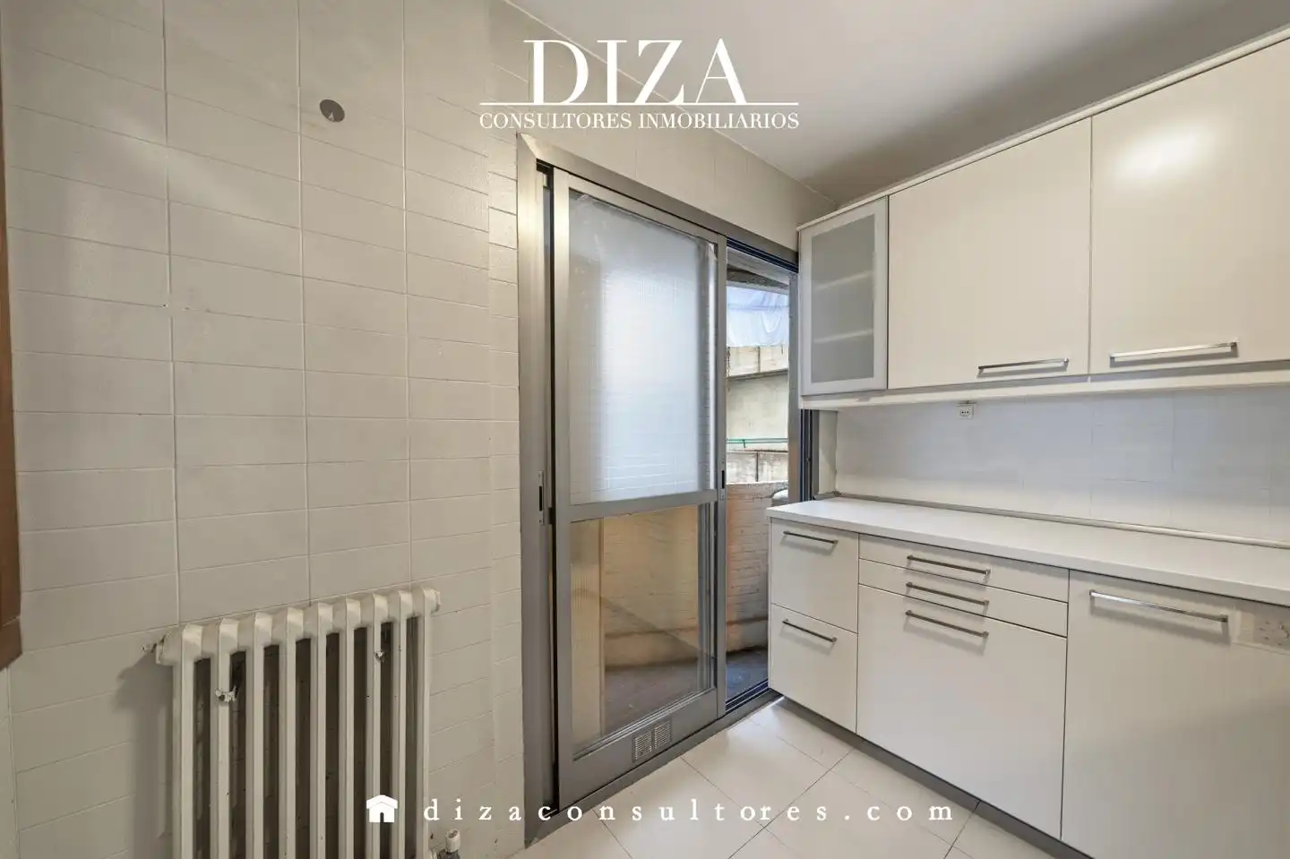 Kitchen of Flat for sale in Madrid  with Air Conditioner, Heating and Terrace