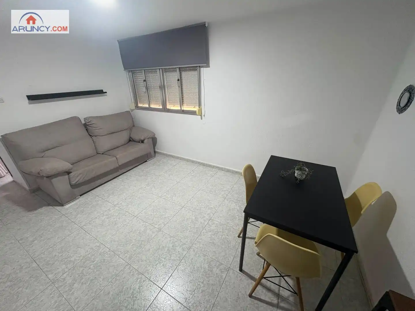 Piso en alquiler en San Pablo - Santa Justa, imagen 2
