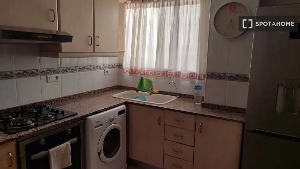 Kitchen of Flat for rent in Alaquàs  with Air Conditioner, Heating and Furnished