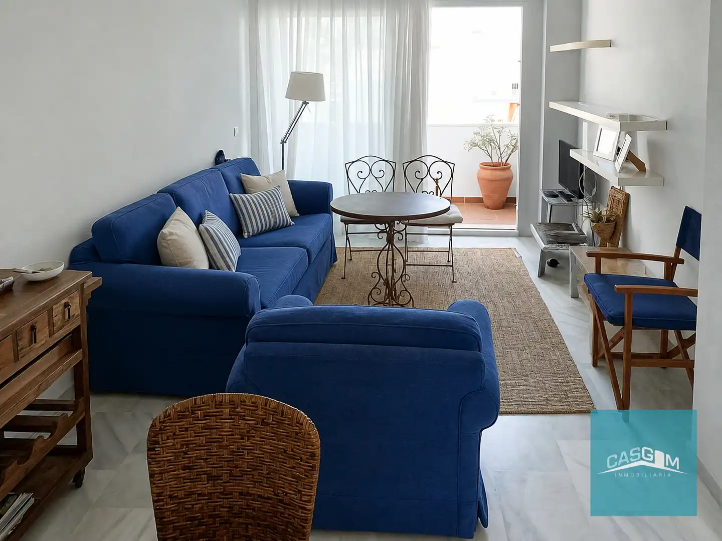 Sala de estar de Dúplex en venta en Islantilla con Terraza, Amueblado y Piscina comunitaria