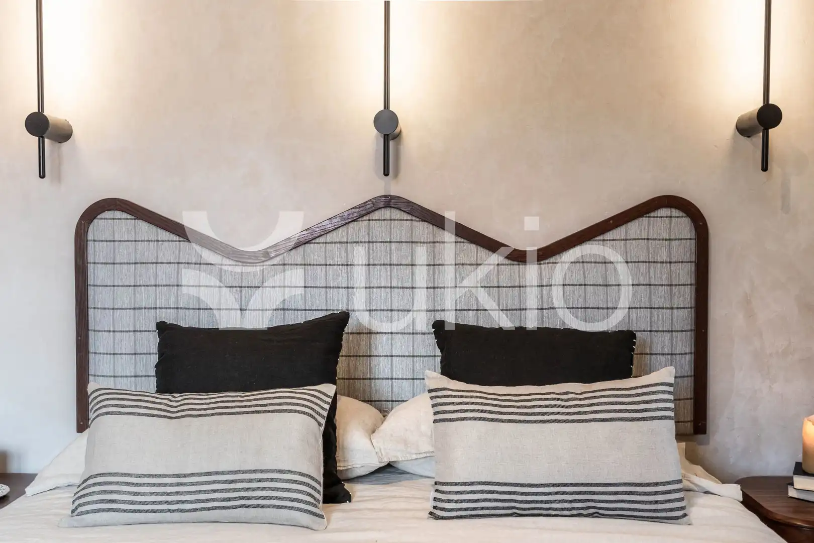 Schlafzimmer von Dachboden zur Miete in Madrid mit Klimaanlage, Heizung und Terrasse