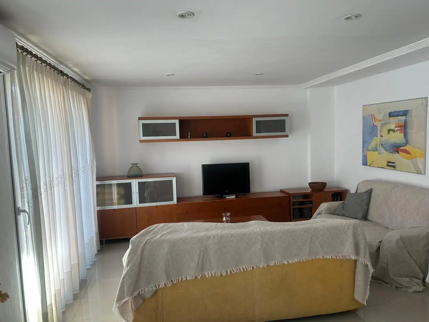 Sala d'estar de Pis de lloguer en Valencia amb Aire condicionat, Moblat i Forn
