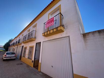 Vista exterior de Casa o xalet en venda en La Albuera amb Terrassa, Traster i Balcó