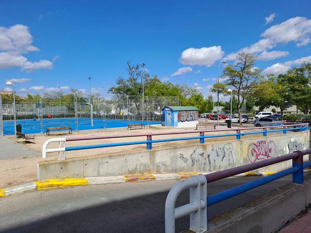 Garaje en Venta en Calle de la Esfinge en Canillejas