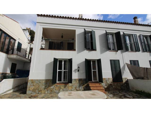 Casa-chalet en Alquiler en Calle Finca Urbanización Casas Serranas Fuenteherr en Aracena