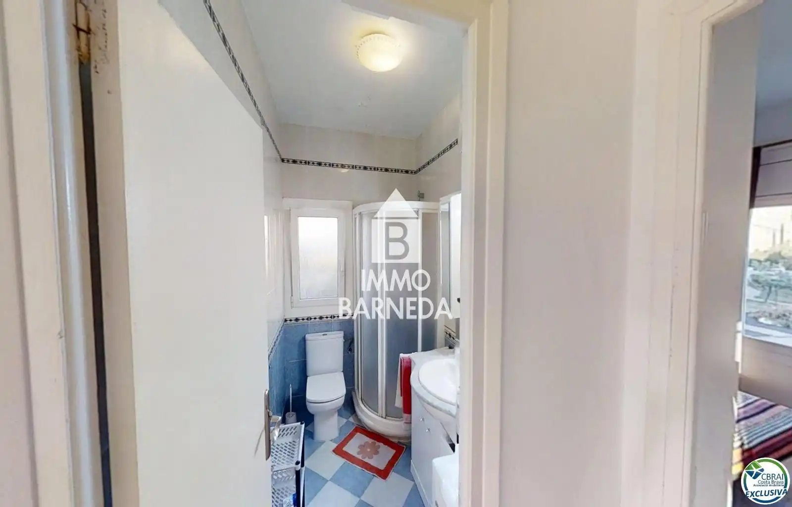Bathroom of Flat for sale in Roses  with Heating, Terrace and Swimming Pool