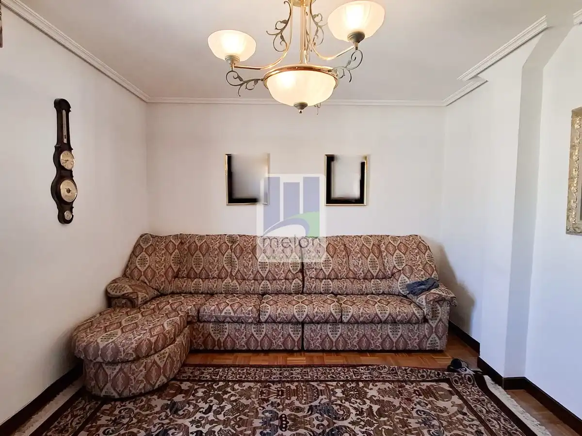 Sala de estar de Piso en venta en Burgos con Trastero