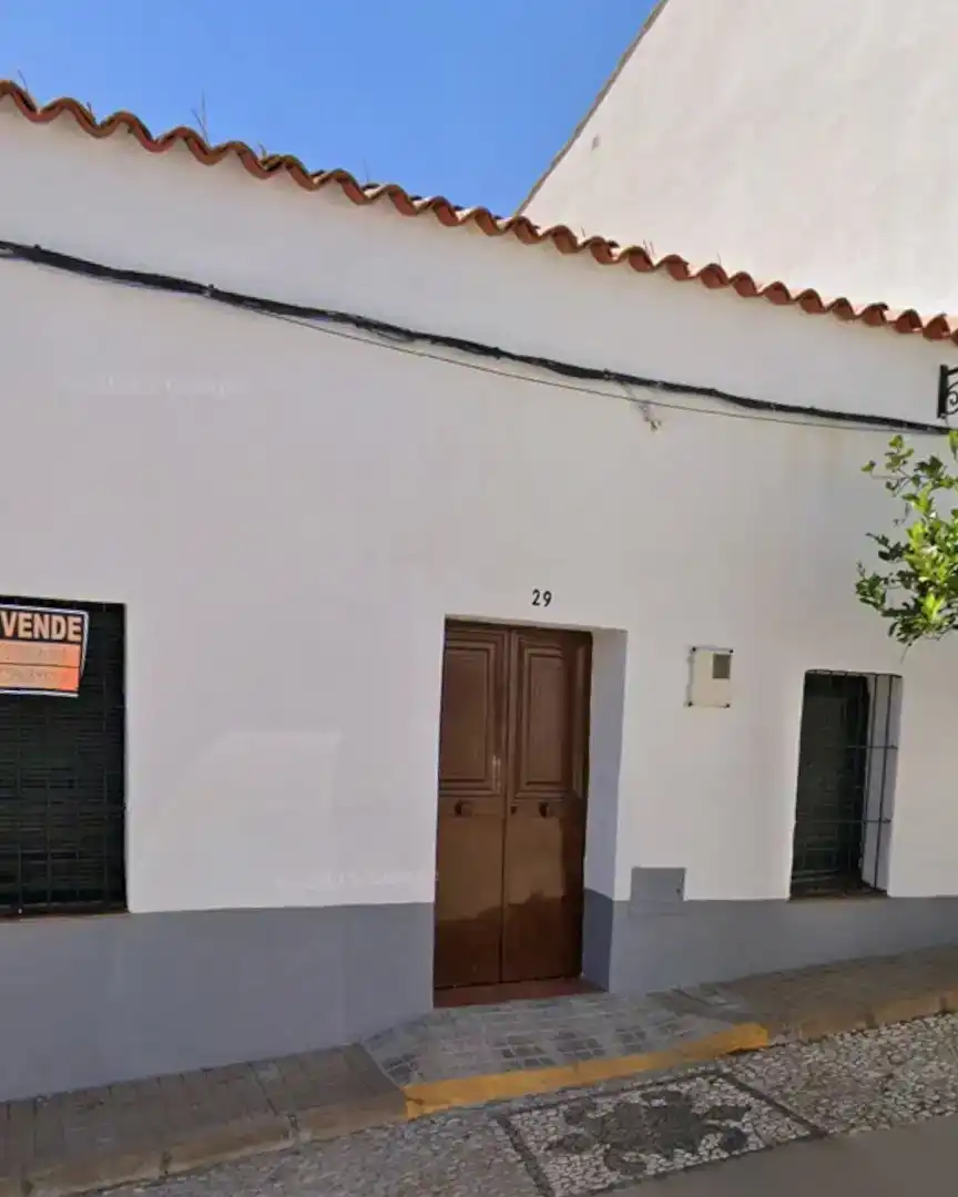 Vista exterior de Casa adosada en venda en Hinojales, Huelva