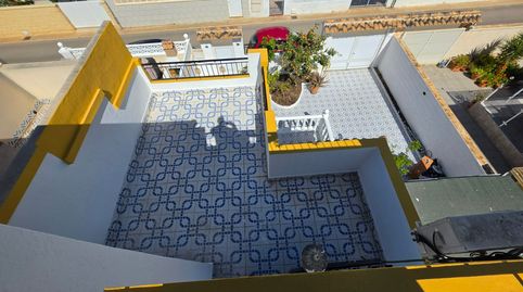 Foto 3 de Casa adosada en venda a Avenida de la Opera, Zona Carrefour - Urbanizaciones, Torrevieja