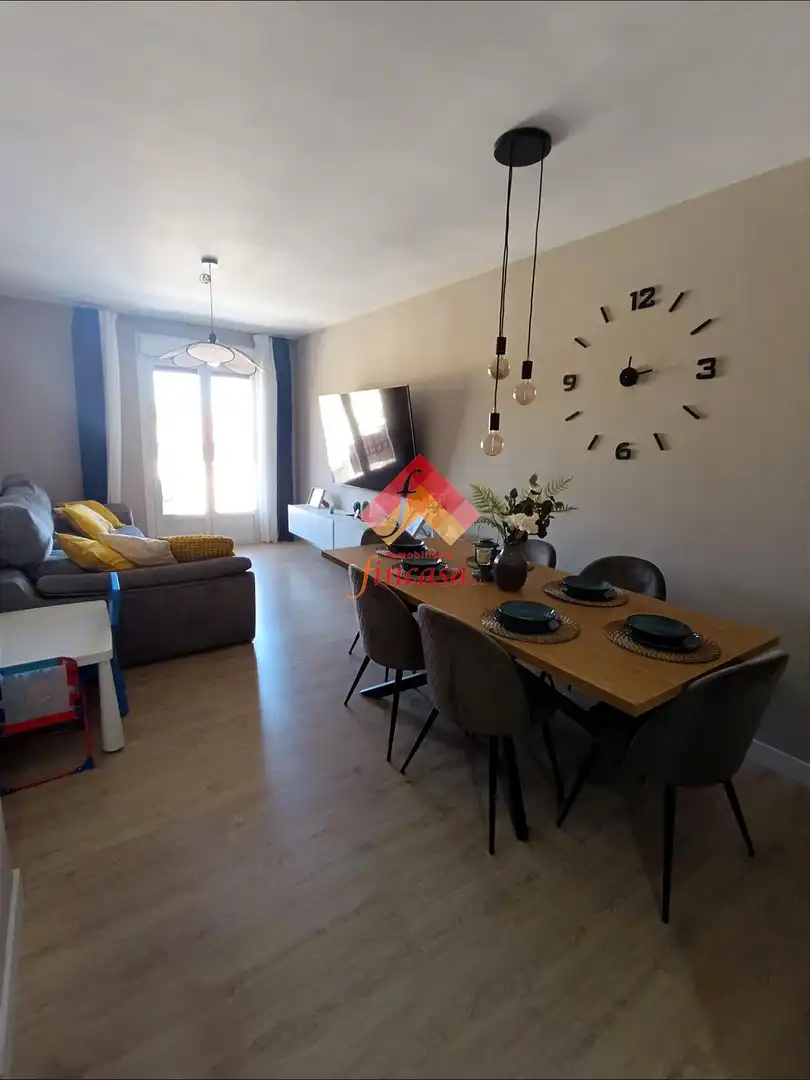 Living room of Flat for sale in Ronda  with Air Conditioner, Heating and Terrace