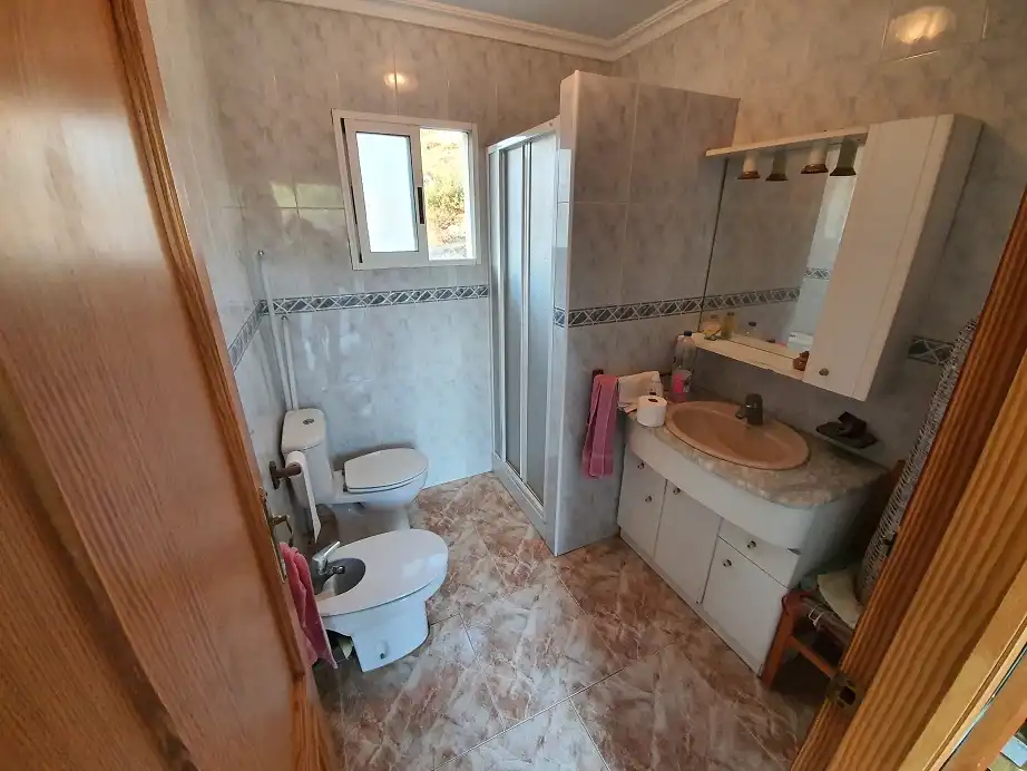 Baño de Casa o chalet en venta en Elche / Elx con Terraza, Balcón y Alarma