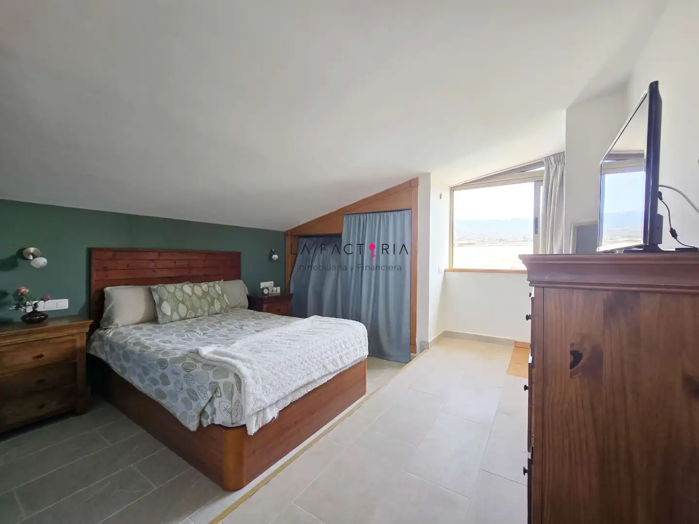 Habitación de Casa adosada en venta en San Miguel de Abona con Jardín privado, Parquet y Terraza
