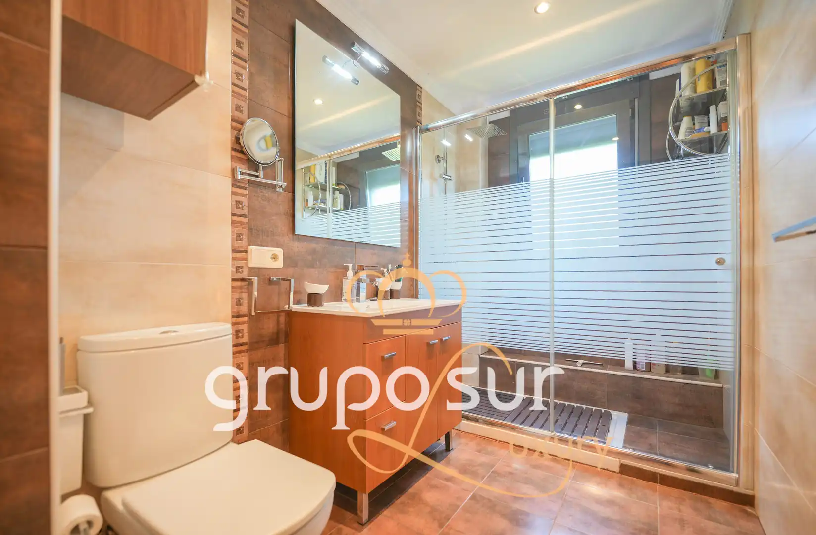 Baño de Casa o chalet en venta en Aldeamayor de San Martín con Calefacción, Jardín privado y Terraza