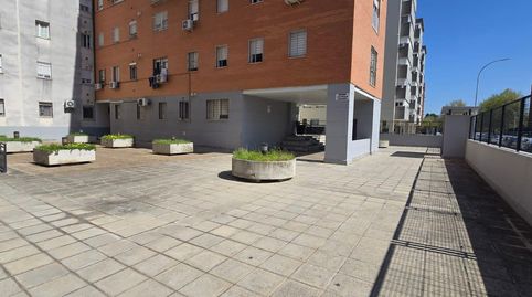 Foto 3 de Piso en venta en Calle Flor de Salvia, Colores - Entreparques, Sevilla Capital