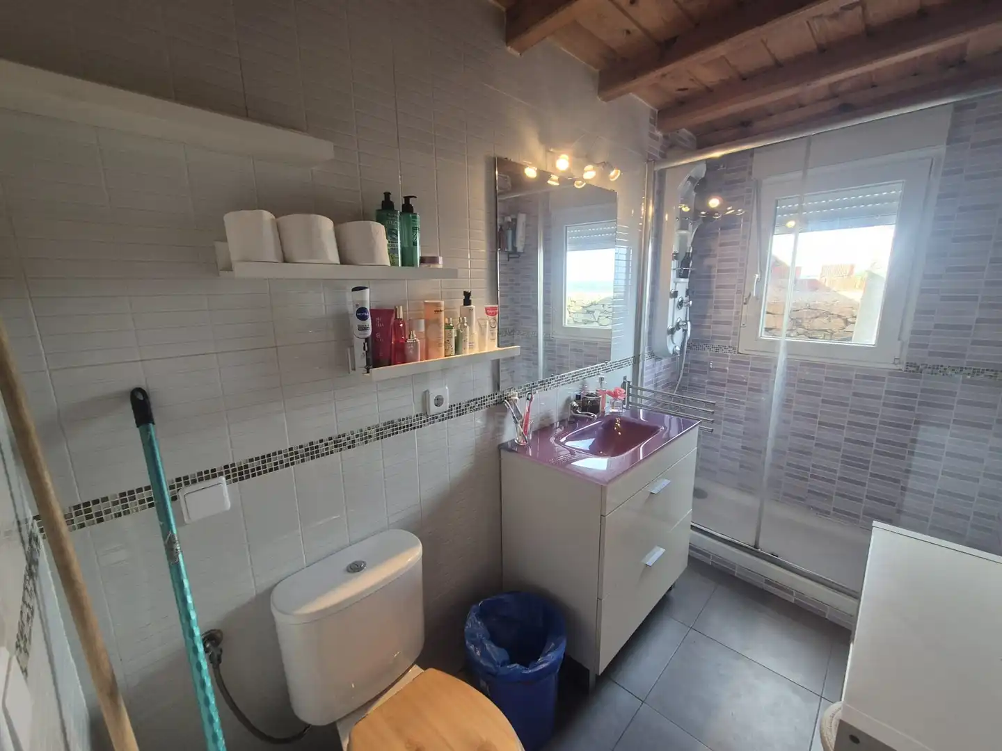 Bathroom of Country homes for sale in Bermellar  with Heating, Terrace and Swimming Pool