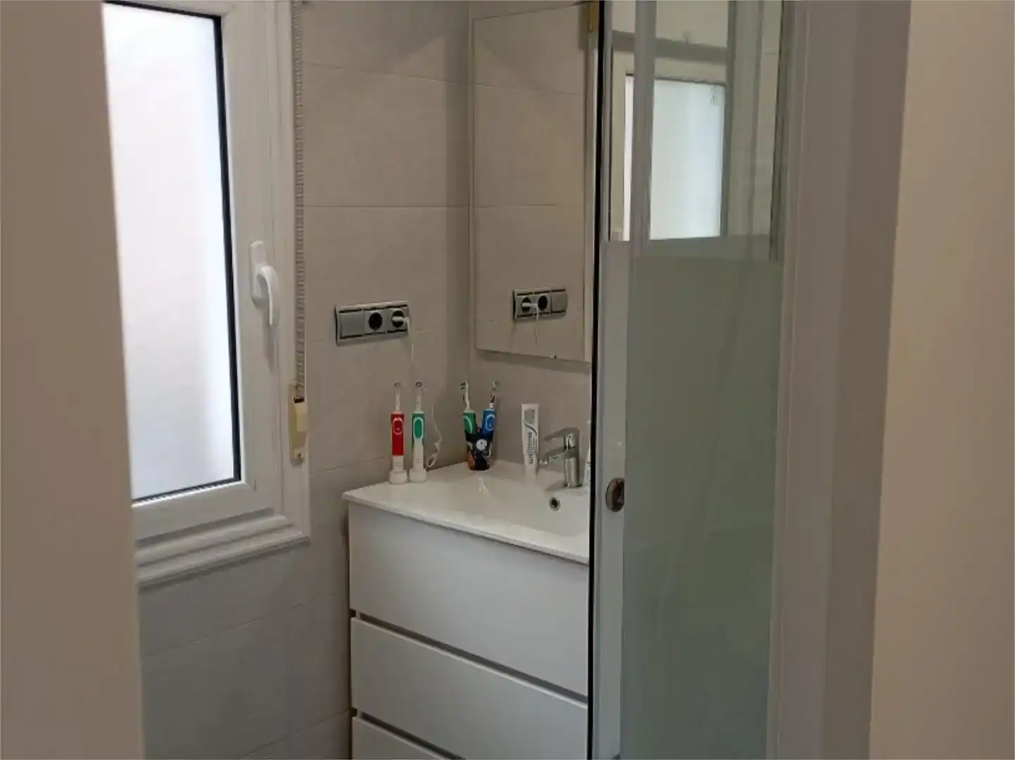 Badezimmer von Wohnung zum Verkauf in Durango mit Balkon