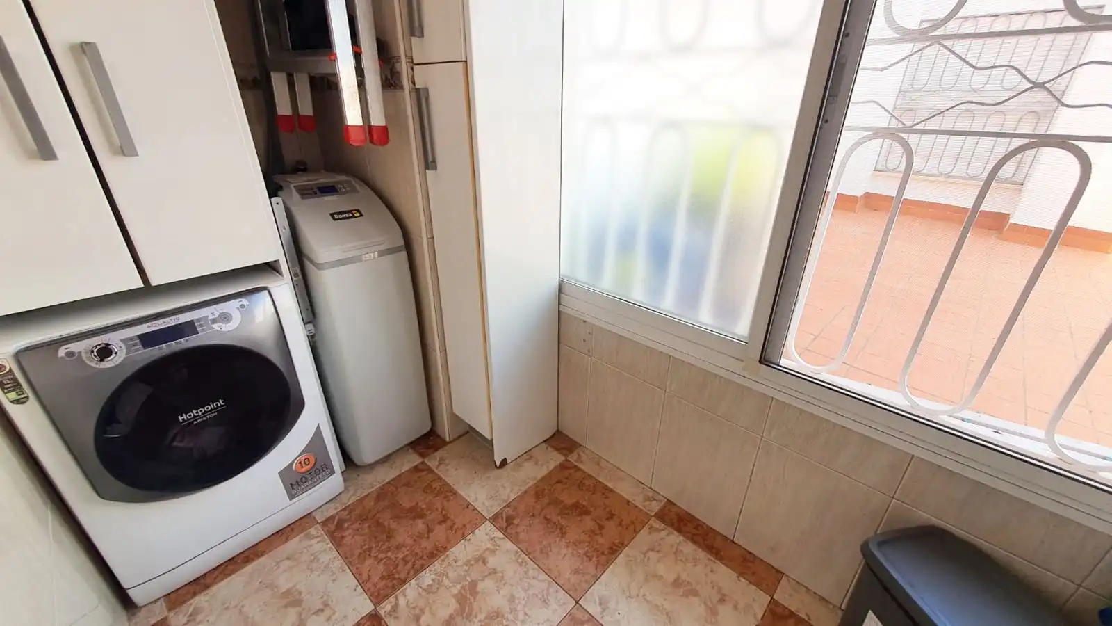 Cuina de Apartament en venda en Alhaurín El Grande amb Moblat, Forn i Rentadora