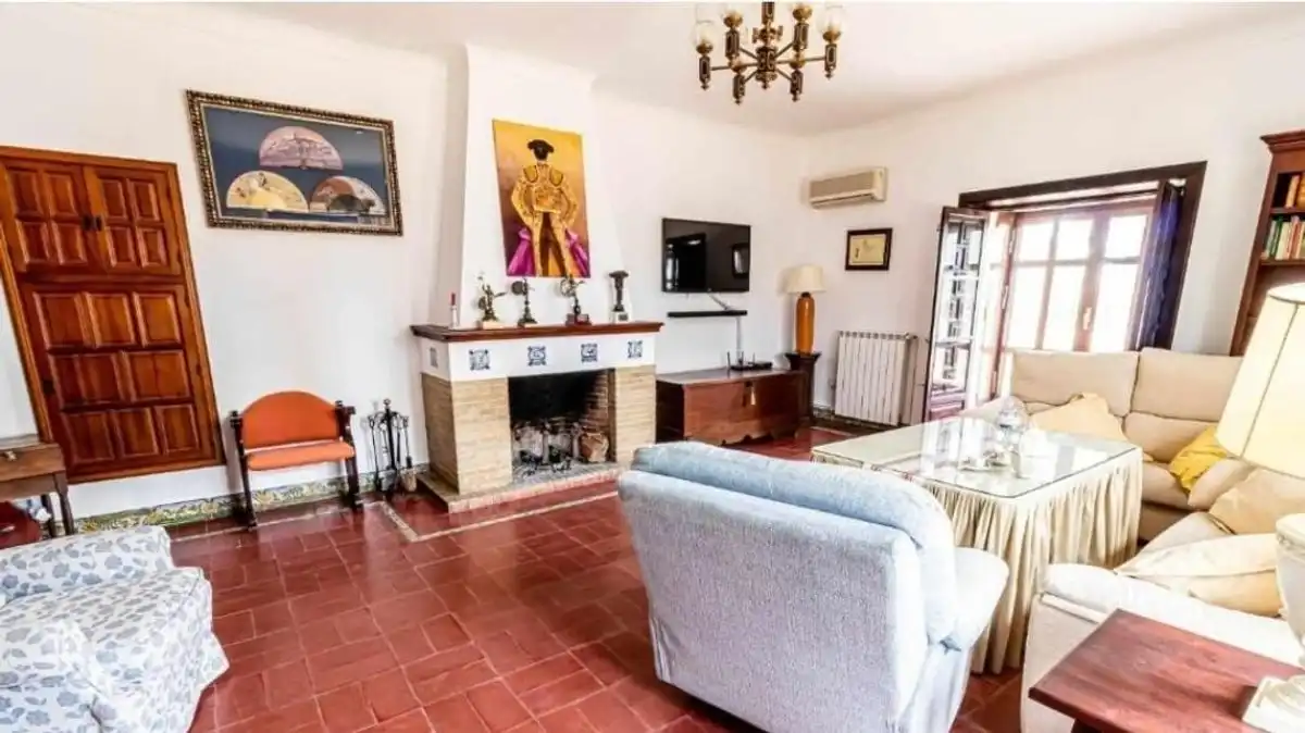 Sala d'estar de Casa o xalet en venda en Marchena amb Aire condicionat, Calefacció i Jardí privat