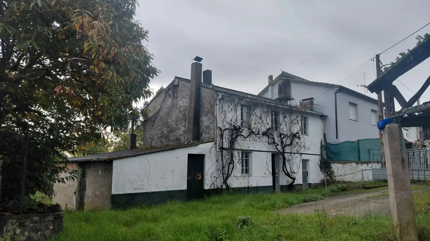 Exterior view of Houses for sale in Oleiros