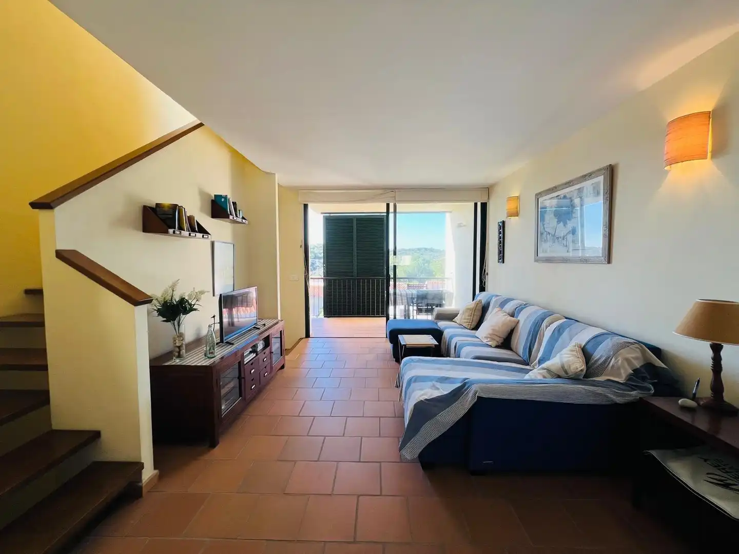 Sala d'estar de Casa o xalet en venda en Maó amb Aire condicionat, Jardí privat i Terrassa