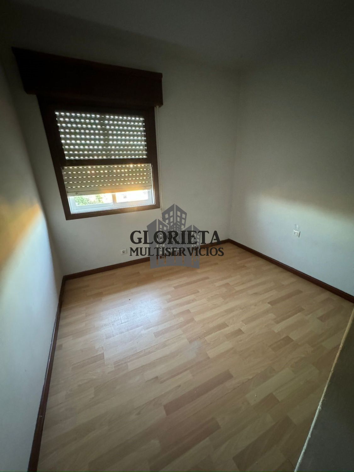 Dormitori de Casa o xalet en venda en Vigo  amb Calefacció, Terrassa i Forn