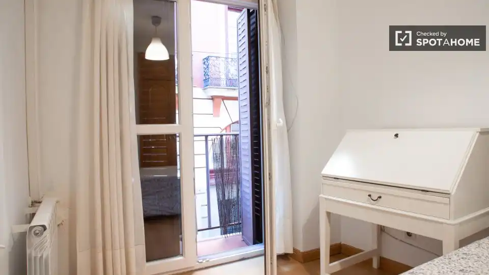 Appartamento con terrazza in affitto a Centro, imagen 18