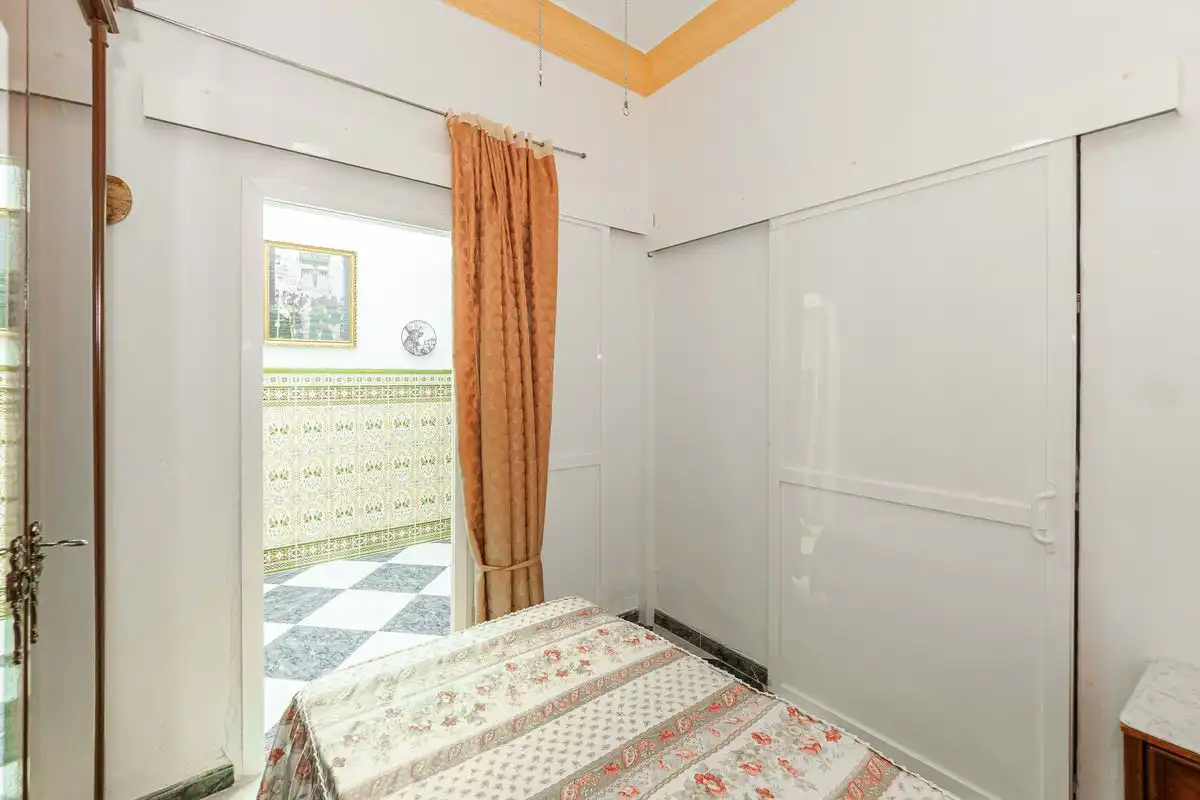 Dormitori de Casa adosada en venda en El Coronil amb Aire condicionat, Calefacció i Terrassa