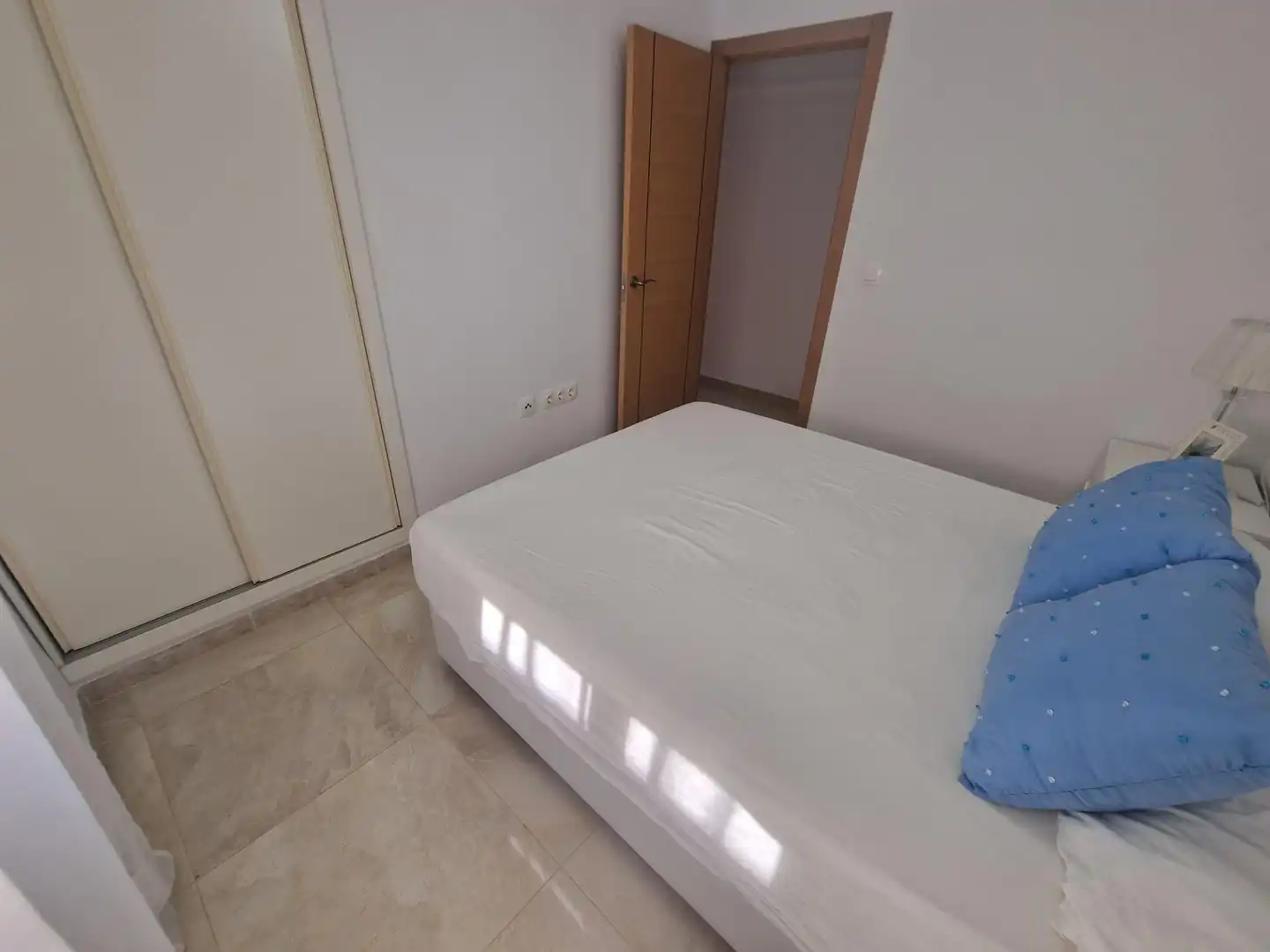 Schlafzimmer von Dachboden zum Verkauf in Águilas mit Klimaanlage und Möbliert