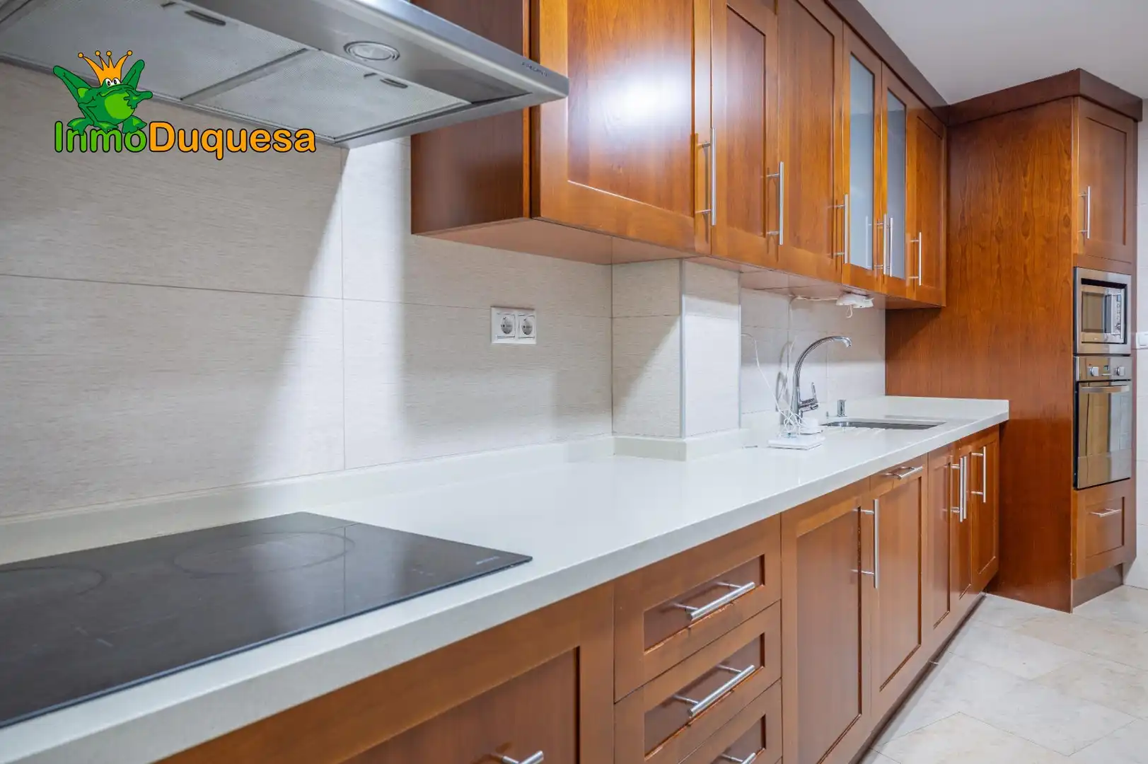 Kitchen of Flat for sale in Granada  with Air Conditioner and Heating