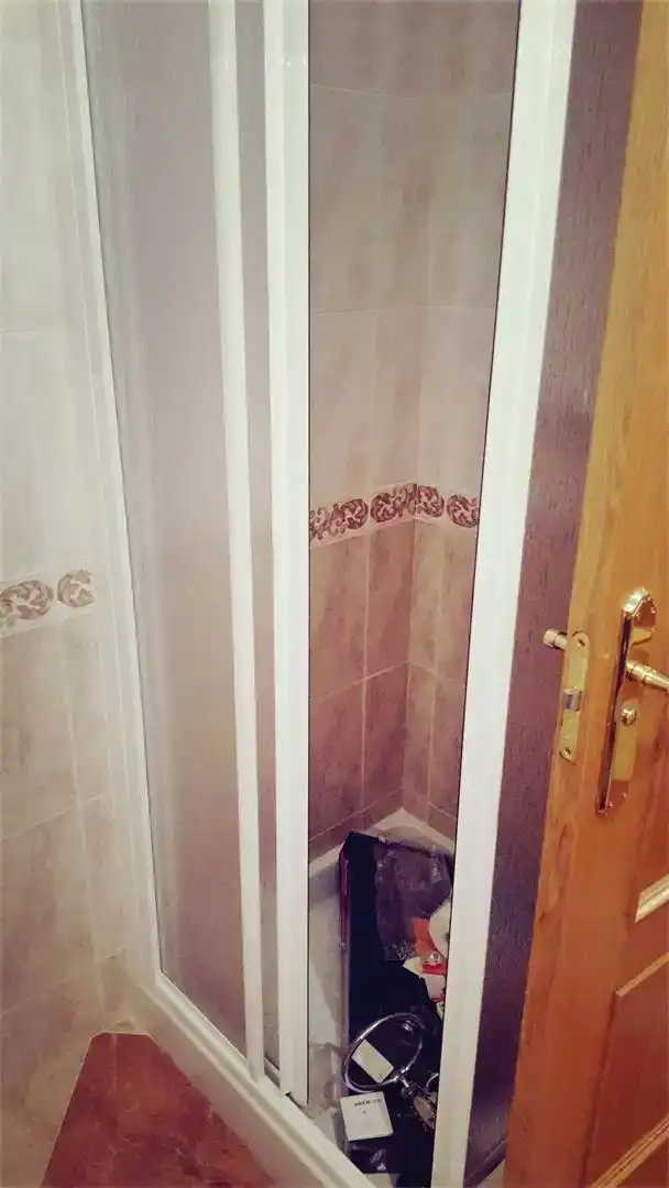 Bany de Casa adosada en venda en Baza amb Forn, Rentadora i Microones
