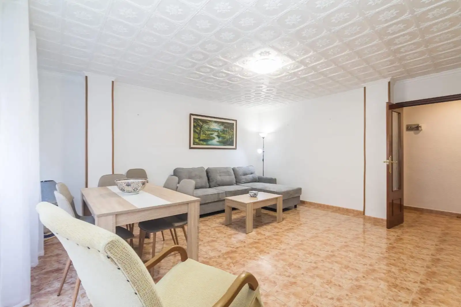 Sala d'estar de Apartament de lloguer en Torrevieja amb Calefacció, Terrassa i Moblat