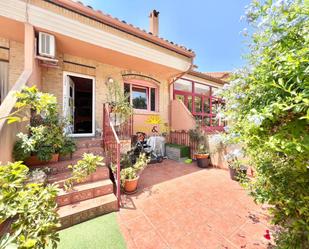 Exterior view of Single-family semi-detached for sale in Pilar de la Horadada  with Air Conditioner, Heating and Terrace