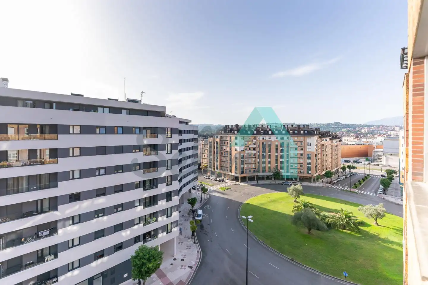 Estudio de alquiler en Avenida de Bruselas, HUCA - La Cadellada