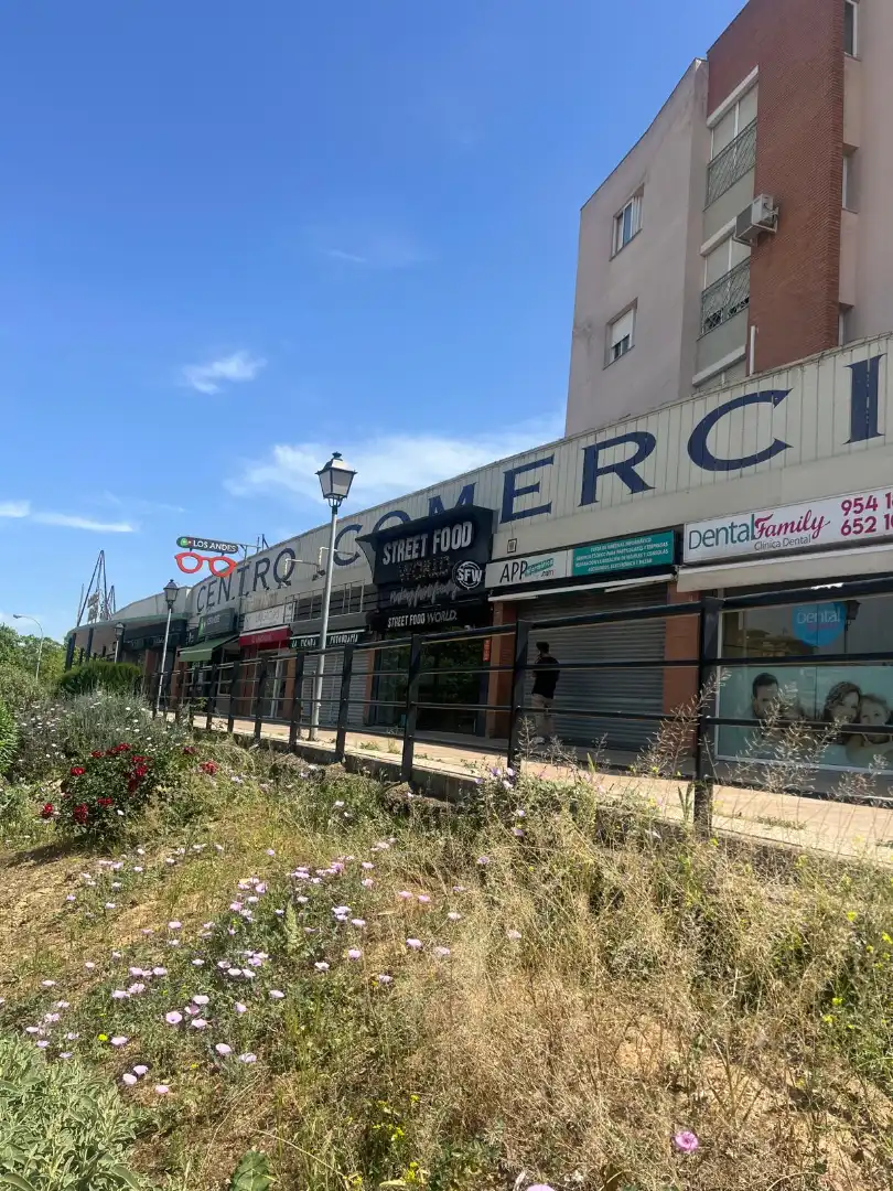 Local en venta en Mairena del Aljarafe