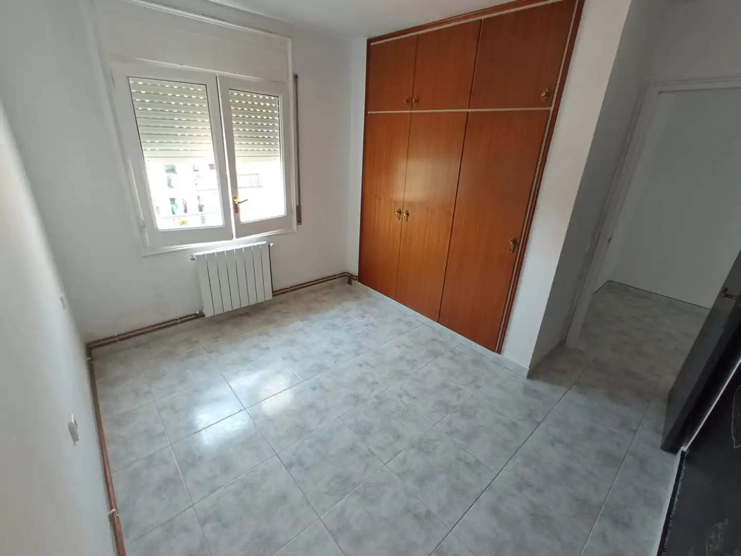 Habitación de Casa adosada en venta en Breda con Aire acondicionado, Calefacción y Jardín privado