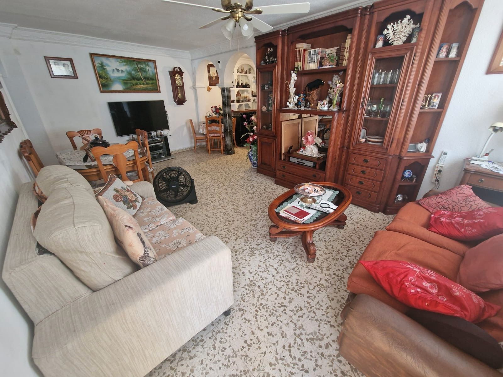 Living room of Flat for sale in Vélez-Málaga  with Air Conditioner and Terrace