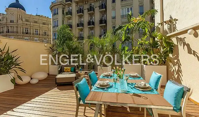 Terrassa de Àtic de lloguer en Valencia amb Aire condicionat, Calefacció i Parquet