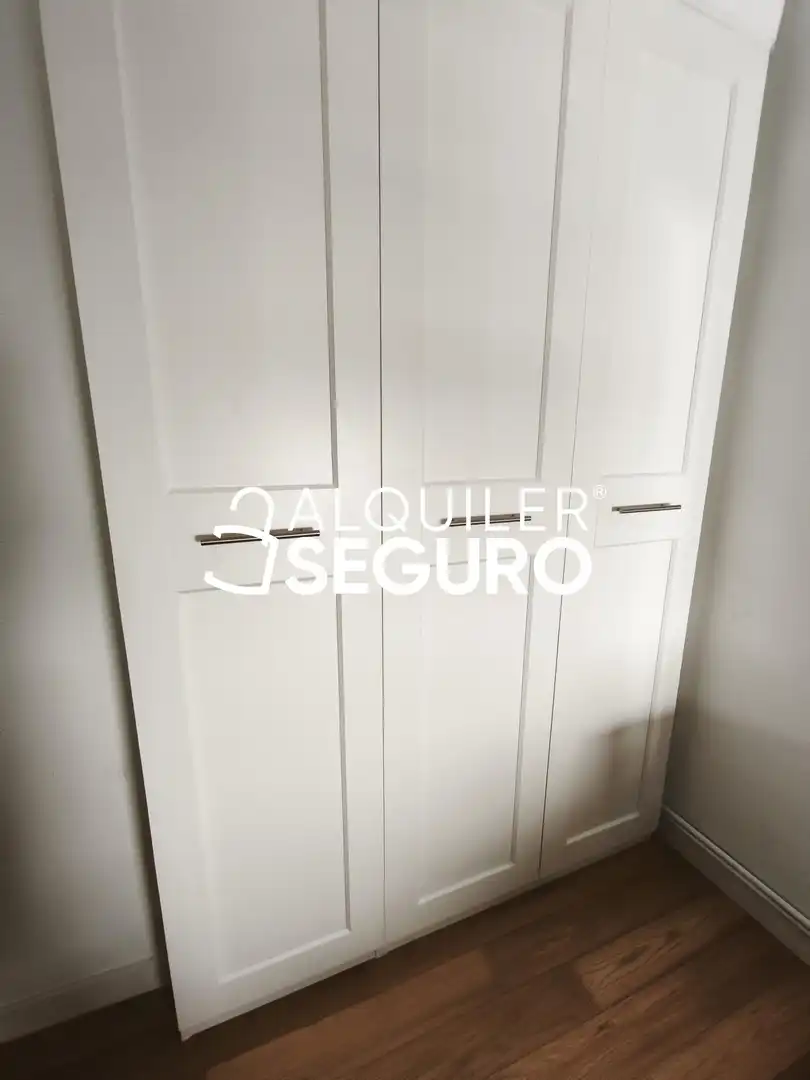 Habitación de Piso de alquiler en Zaragoza con Aire acondicionado y Calefacción