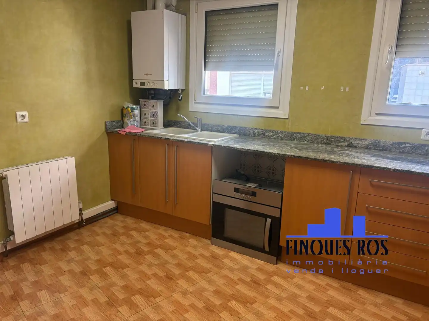 Kitchen of Flat for sale in Vinaròs  with Air Conditioner, Heating and Parquet flooring