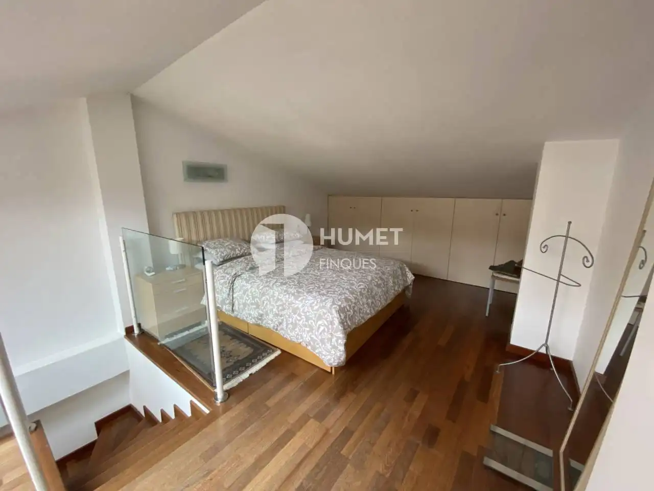 Dúplex en venta en Sant Cugat del Vallès con Aire acondicionado, Calefacción y Jardín privado