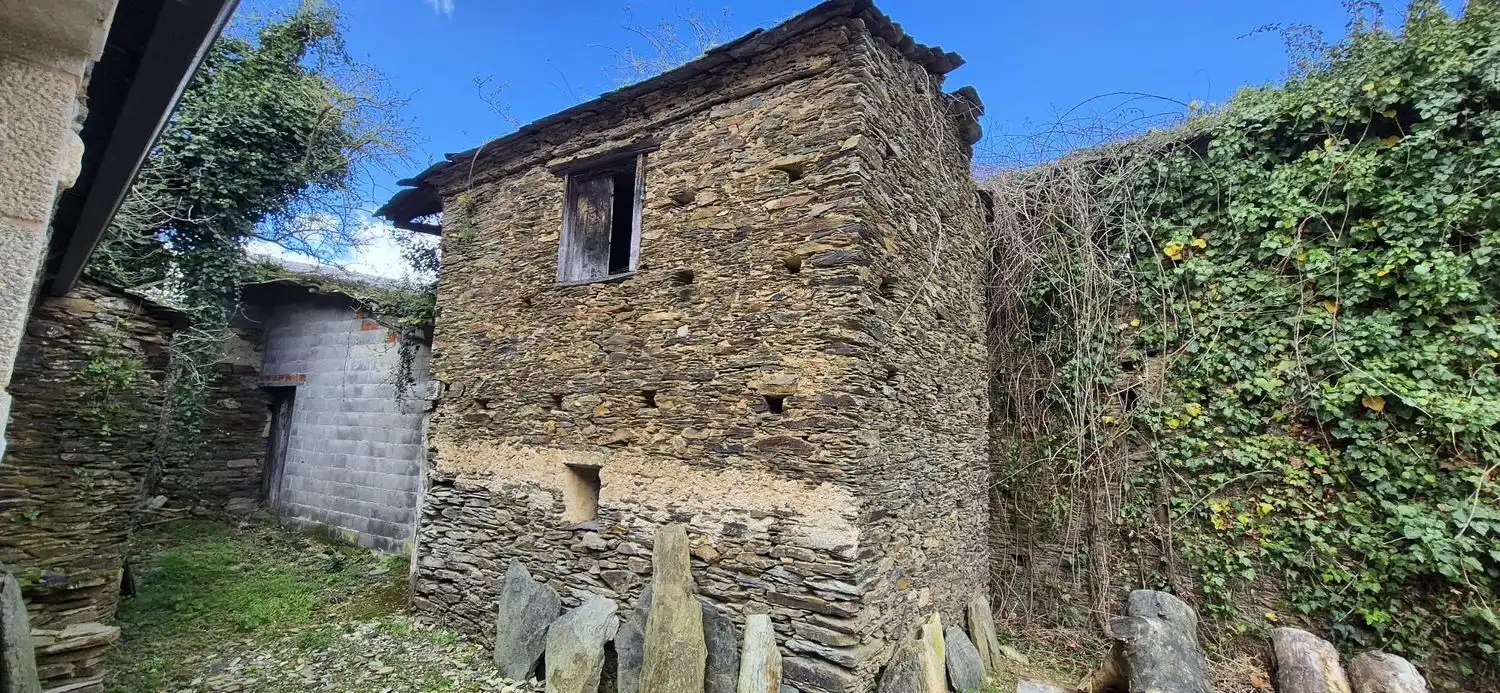 Houses for sale in Lourenzá