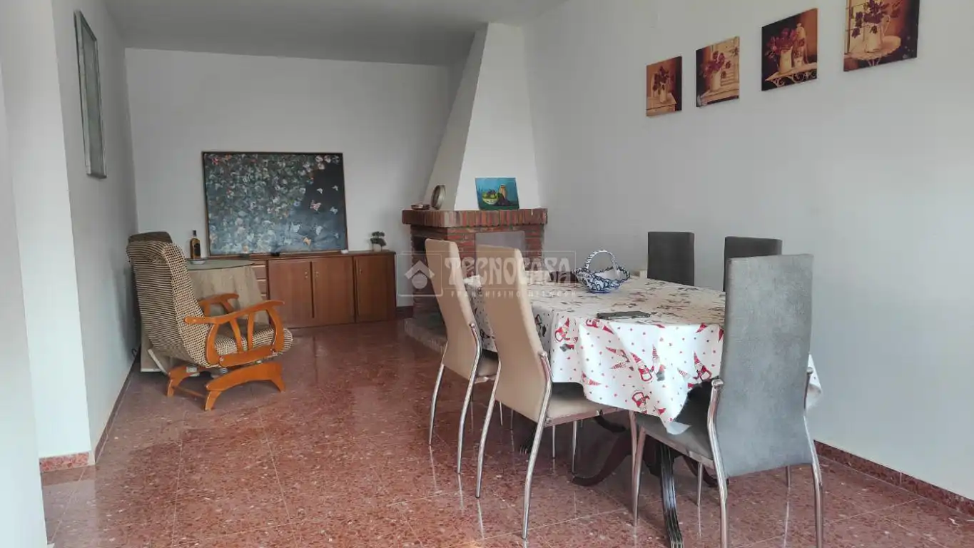 Comedor de Finca rústica en venta en Vélez de Benaudalla