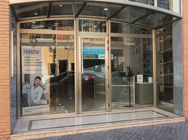 Local comercial de lloguer a Avinguda de l'Orxata s/n