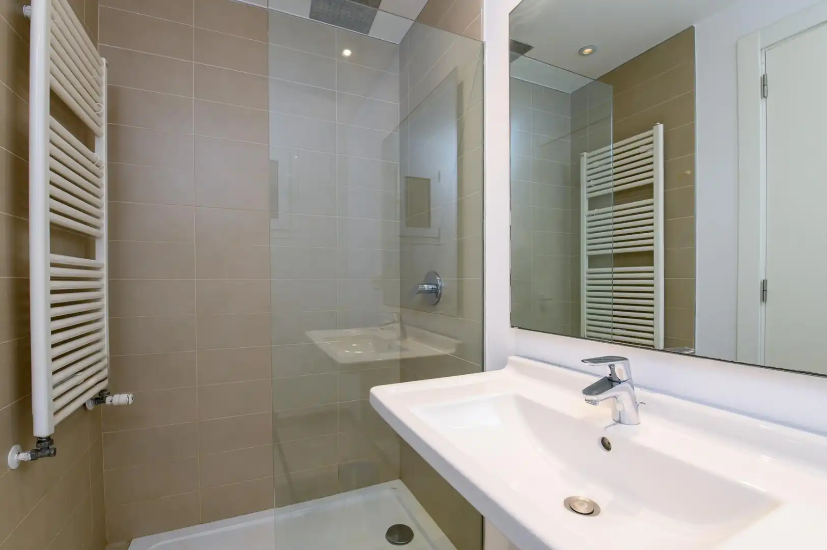 Flat with terrace for sale in BARO DE SANTA MARIA DEL S, imagen 21