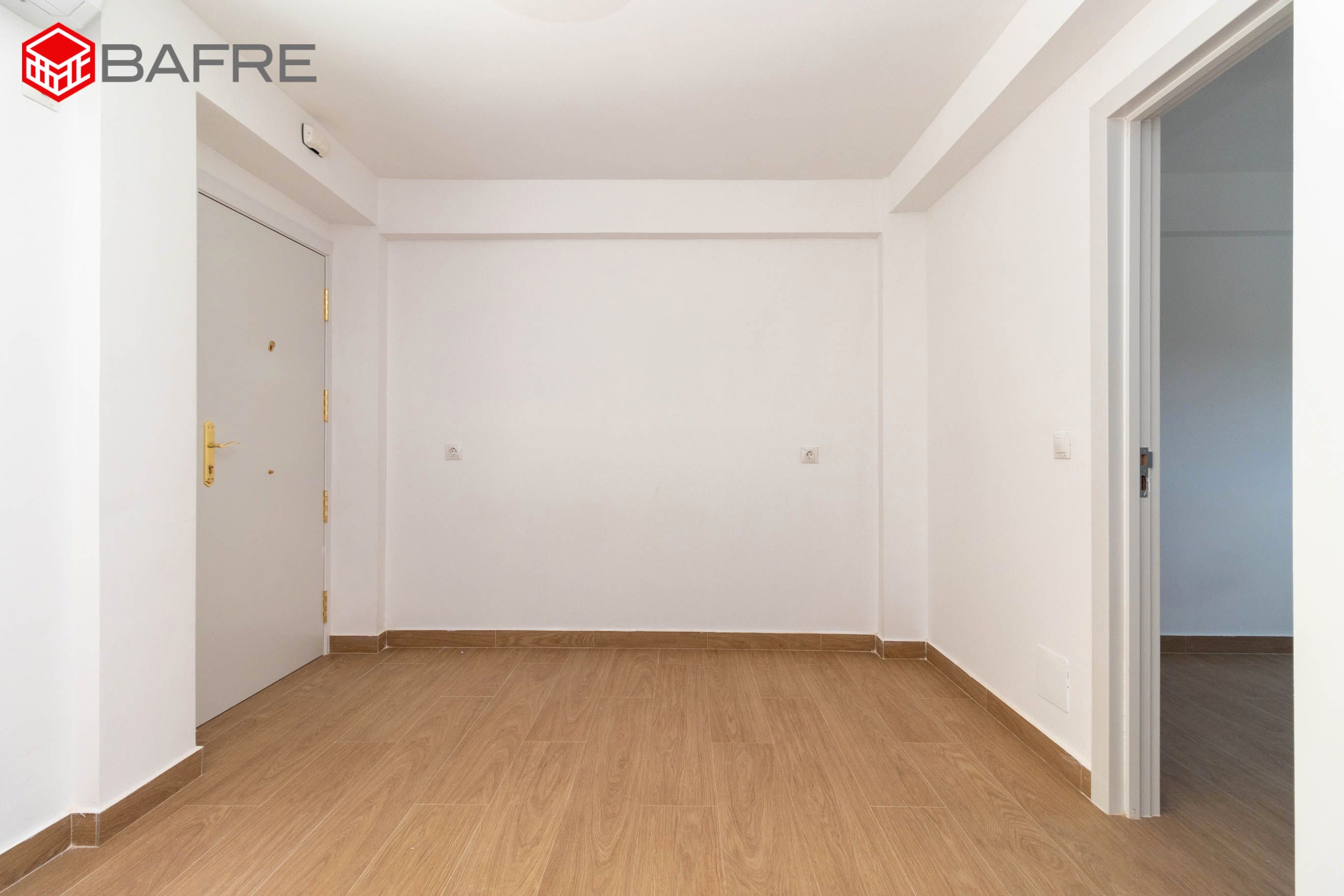 Flat for sale in  Madrid Capital  with Air Conditioner and Balcony