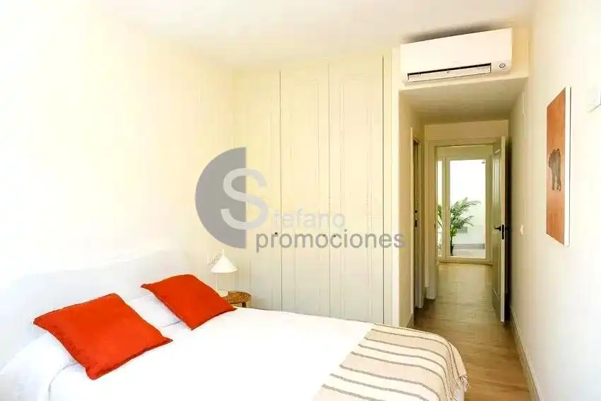 Schlafzimmer von Erdgeschoss zum Verkauf in Málaga mit Klimaanlage und Terrasse